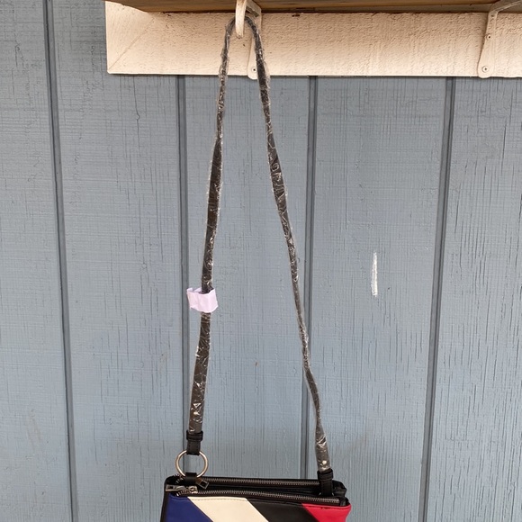 Forever 21 Striped Crossbody Bag - Picture 7 of 8